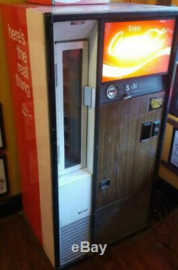 Vendo 63 V63 Vintage small Coke coca colo soda vending machine w keys Atlanta pu