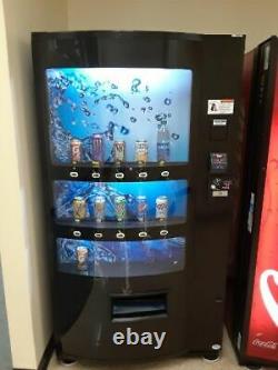 Vendo 721 Soda Can/Bottle Drink Vending Machine ONLY 4 YEARS OLD