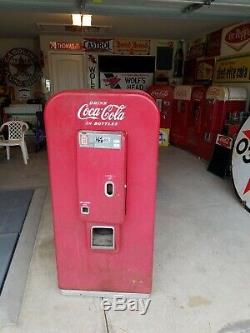 Vendo 80 Coke Machine