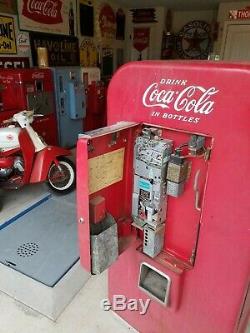 Vendo 80 Coke Machine