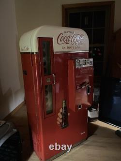 Vendo 81 Coca-Cola Machine 1950s Vintage