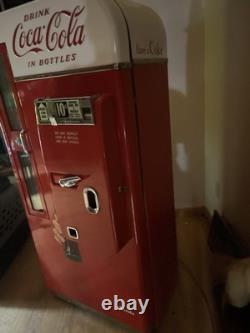 Vendo 81 Coca-Cola Machine 1950s Vintage