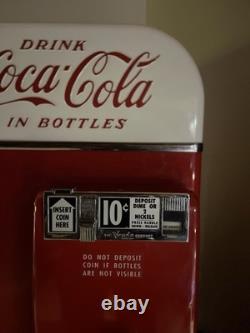 Vendo 81 Coca-Cola Machine 1950s Vintage