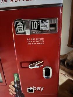 Vendo 81 Coca-Cola Machine 1950s Vintage