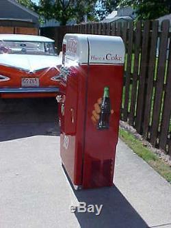 Vendo 81 D Coca Cola Coke Machine, American Icon Pro Restoration BEST IN USA! 44