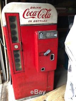 Vendo 81 D Coca-Cola soda machine original