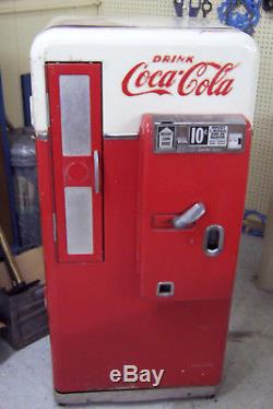 Vendo 81 and 56 coke machine