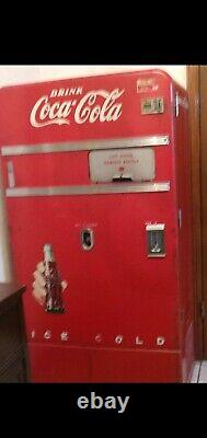 Vendo 83 Coke Machine