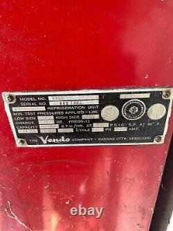 Vendo 92 original used vintage Coca-Cola soda vending machine never opened