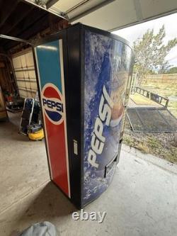 Vendo V407 Pepsi Can Vending Machine Coin Changer 115V Commercial Dispenser