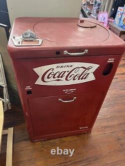 Vendo Vintage 1950s Coke Machine Cylinder Turntable Style Works! 36 Tall
