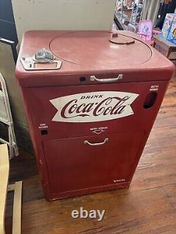 Vendo Vintage 1950s Coke Machine Cylinder Turntable Style Works! 36 Tall