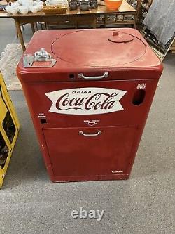 Vendo Vintage 1950s Coke Machine Cylinder Turntable Style Works! 36 Tall