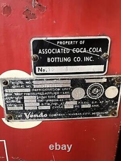 Vendo Vintage Coke Machine