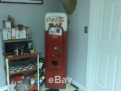 Very rare v44 coca cola machine vendo changer is not working