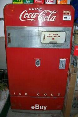 Vintage 10-cent Vendo 83 Coca-Cola Coke machine