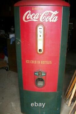 Vintage 1941 Mills Model 45 Coca Cola Machine / All Original Paint! Very Rare