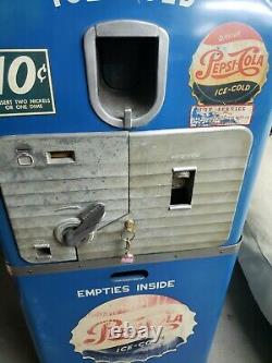 Vintage 1949 Pepsi Machine (SURVIVOR) Vendorlator 27 Very Rare Working conditio