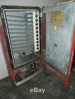 Vintage 1950's Coca Cola Vendo H110 F 10 Cent Soda Vending Machine