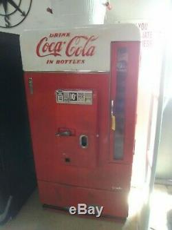Vintage 1950's Coke Bottle Machine