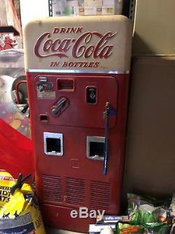 Vintage 1950s Double Chute Coca-Cola Machine WORKS