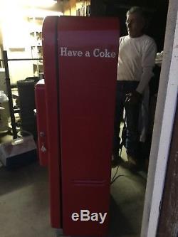 Vintage 1950s Vendo Coke Coca Cola Soda Vending Machine Model F39b5. It Works