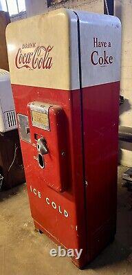 Vintage 1958 Cavalier C51 Coca Cola vending machine