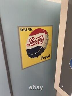 Vintage 1960s Pepsi Machine