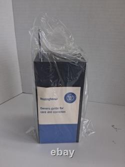 Vintage 1960s Westinghouse Soft Drink Vending Machine AM/FM Radio WORKS/NIB