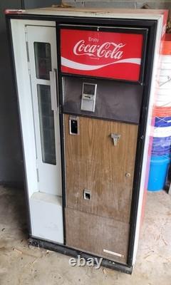 Vintage 1964 Cavalier Coke Machine Model USS-8-64