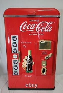 Vintage 1992 Coca Cola Nostalgia Display Collectible Cooler Please Read