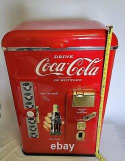 Vintage 1992 Coca Cola Nostalgia Display Collectible Cooler Please Read