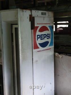 Vintage 60s Pepsi Machine-Excellent Interior & Exterior Condition