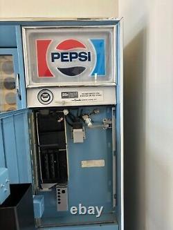 Vintage 60s Pepsi Machine-Excellent Interior & Exterior Condition