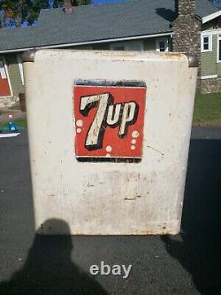 Vintage 7 Up Cooler Kelvinator 180 Cooler