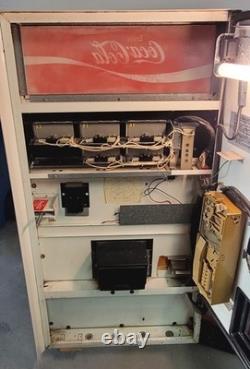 Vintage 70s/80s Coca-Cola Vending Machine