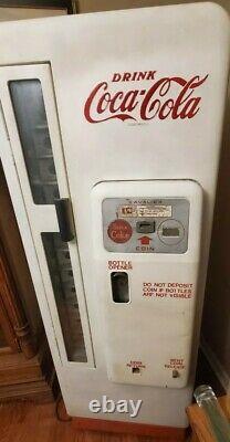 Vintage Cavalier Coca Cola Coke 96 Machine working beautifully (larger than 72)