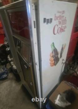 Vintage Cavalier Coke Machine 1960s 25 Cents Model No. Css-8-64 Fully Functional