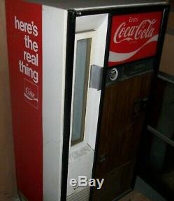 Vintage Coca-Cola Coke Bottle Machine (Pick-Up Only) Dispenses 6-1/2 oz Bottles