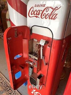 Vintage Coca Cola Coke Machine VMC Vendo 44