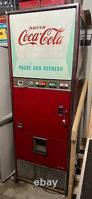 Vintage Coca Cola Coke Machine Vendo VSA 144B (working)