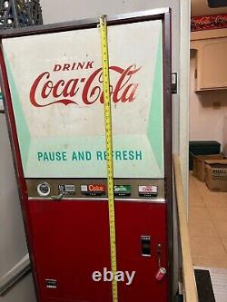 Vintage Coca Cola Coke Machine Vendo VSA 144B (working)