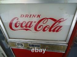 Vintage Coca-Cola / Coke Soda Vending Machine Vendo H63 A Working