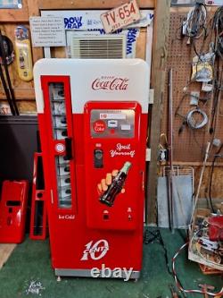 Vintage Coca Cola Coke Vending Machine Vendo 81 B PRO Restored With INTEGRITY