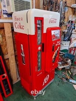 Vintage Coca Cola Coke Vending Machine Vendo 81 B PRO Restored With INTEGRITY