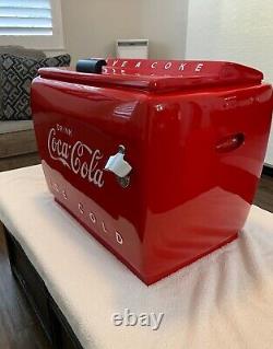 Vintage Coca Cola Cooler. Table Top 1940s Coca Cola Vending Machine Soda Cooler