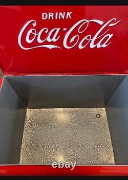 Vintage Coca Cola Cooler. Table Top 1940s Coca Cola Vending Machine Soda Cooler