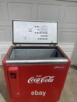 Vintage Coca-Cola Glasco Chest Cooler Coke Vending Machine Collect Commercial