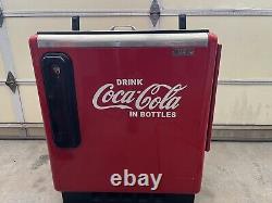 Vintage Coca-Cola Ideal Slider Coke Machine / Cooler