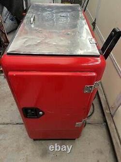 Vintage Coca-Cola Ideal Slider Coke Machine / Cooler